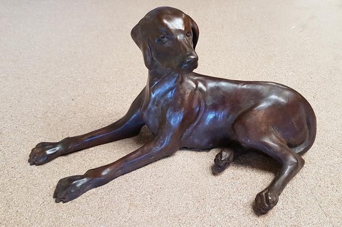 Vizsla bronze figurine - bronze,