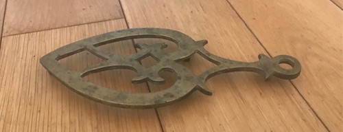Vintage brass heart shape - heart, fret