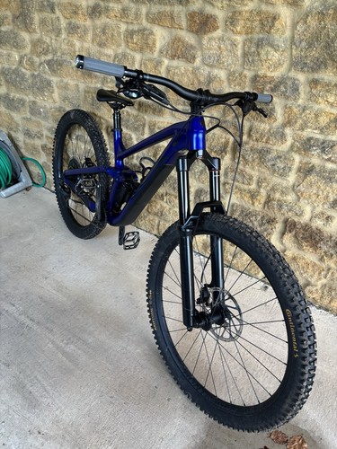 Trek slash medium large - trek,