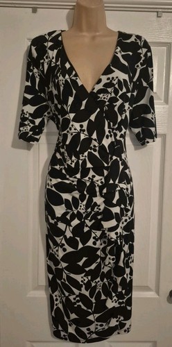 Black white floral 3 - &,