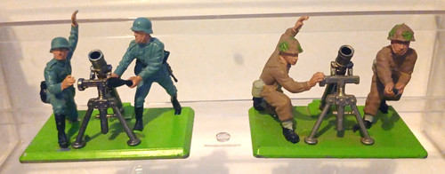 Britains deetail world - war, ii
