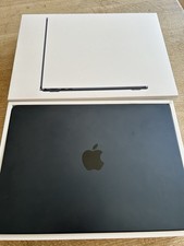 Apple MacBook Air 13-inch M2