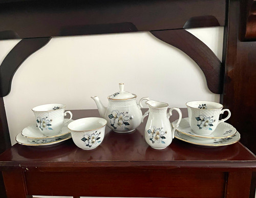 Thun porcelain floral tea set - porcelain,