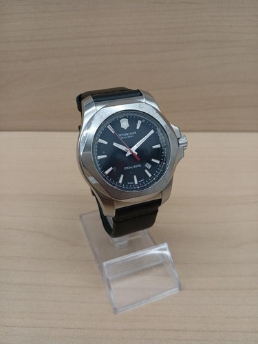 Victorinox quartz 241737 - victorinox,