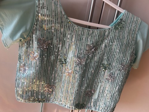 Green sari like wrap - like,