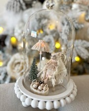 STUNNING TAXIDERMY MOUSE IN GLASS DISPLAY DOME