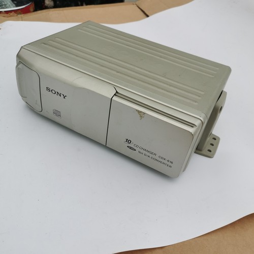 Sony cdx 616 car stereo - sony, on