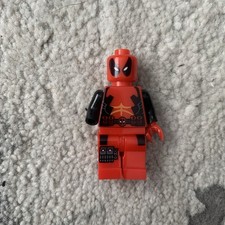 LEGO Marvel Deadpool Minifigure SH0032 From Set 6866. Genuine (missing One Hand)