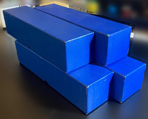 Four royal blue 23cm coin - blue,,