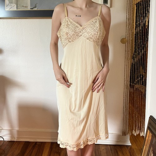 Vintage 50s vanity fair nylon - vanity,