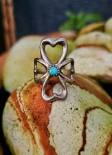 Vintage Navajo Sand Cast Turquoise Four Leaf Clover Sterling Silver Ring Size L