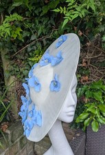 Stunning Pale Blue, Cream