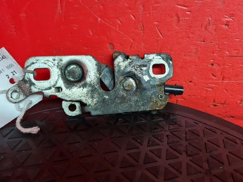 Vauxhall corsa bonnet latch - corsa, f