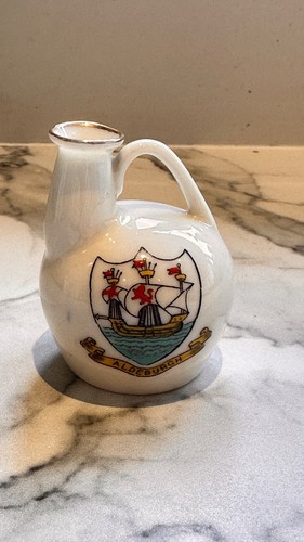 Aldeburgh crested ware - crested,