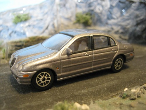 Realtoy scale jaguar - 1:64,