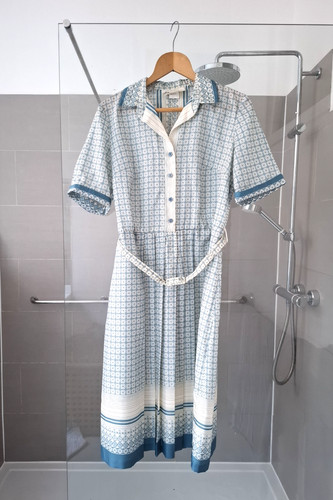 Lovely lightweight vintage - lightweight,