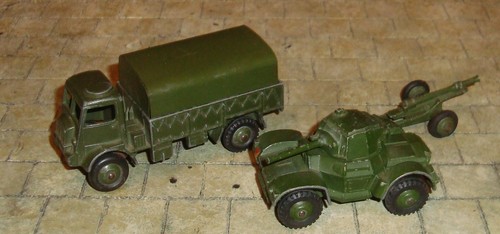 Dinky toys army wagon - army,