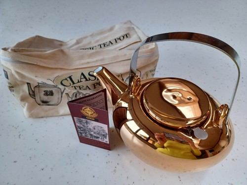 Mlesna 22ct gold teapot - mlesna,