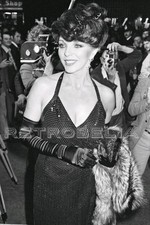 Joan Collins 10 x 8 Photograph