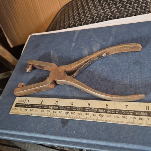 Eyelet pliers leather tools - eyelet,