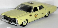 1/64 = 1967 67 FORD CUSTOM /