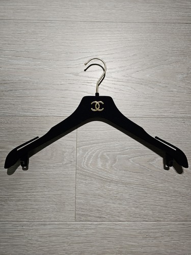 Authentic chanel velvet - authentic,