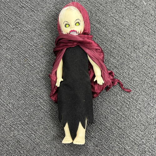 Mezco living dead doll - mezco,