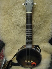Tanglewood TWBU Union Series Banjo Ukulele Tobacco Sunburst - Hardly used