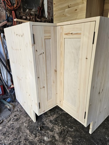 1000x 1000 corner solid