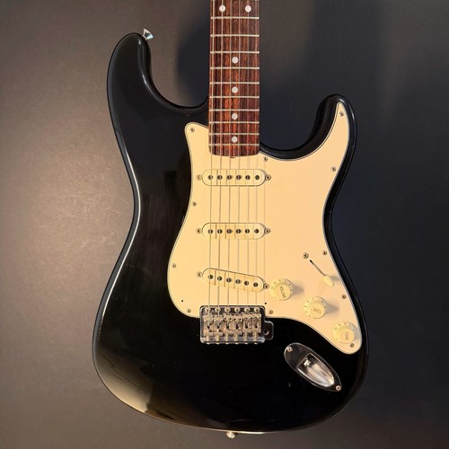 Squier stratocaster made - squier,