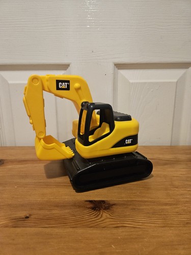 Cat tuff tracks - tuff, excavator