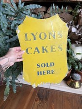 Vintage Lyons Cakes Sold here