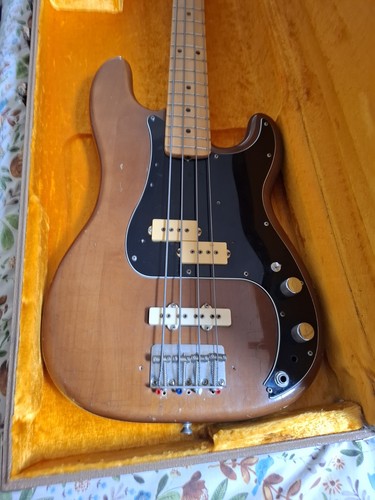 Fender precision bass guitar - bass,