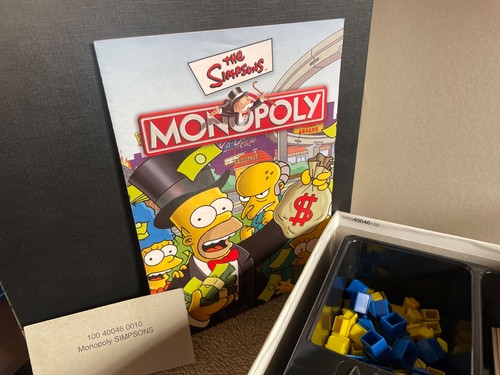 Simpsons monopoly board game - simpsons,