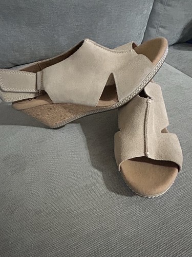 Clarks women beige suede - women’s,