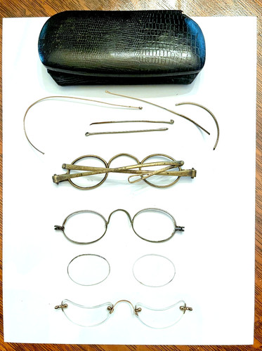 Lot antique eyeglasses - of,