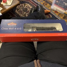 BACHMANN 00 GAUGE - 31-116 - STANDARD CLASS 4MT 75069 BR1B TENDER BR LINED GREEN