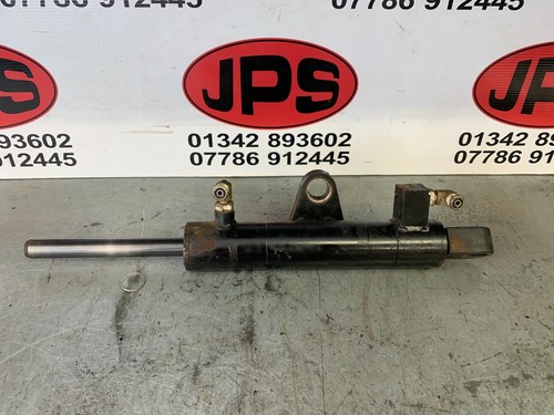 Hydraulic steering ram - , /