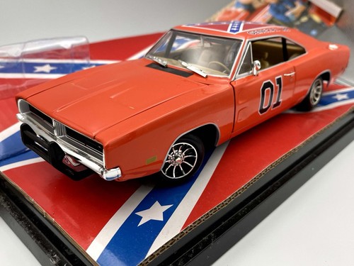 The dukes hazzard general - dukes,