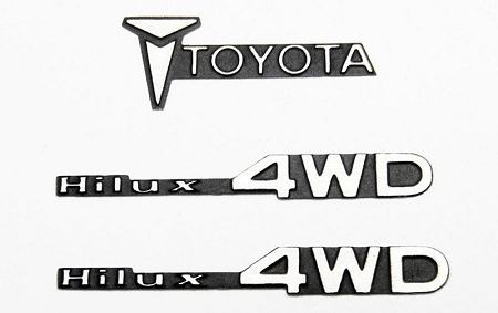 Toy metal emblem - 1/10,