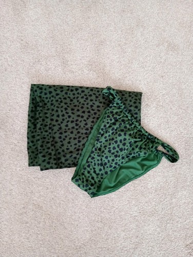 Bnwt size green - bnwt, tanga