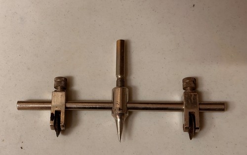 Trammel gauge with wheels - gauge,
