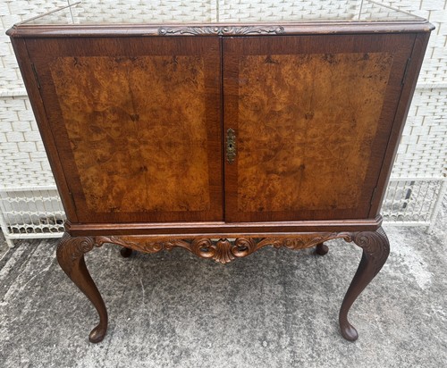 1930s walnut cocktail cabinet - 1930s,
