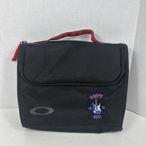 Oakley hanging toiletry travel - toiletry,