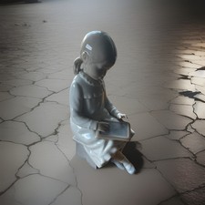 Lladro NAO School Girl With