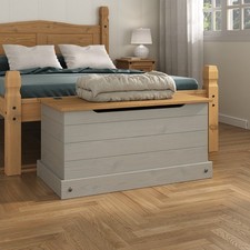 Corona blanket box trunk - blanket,