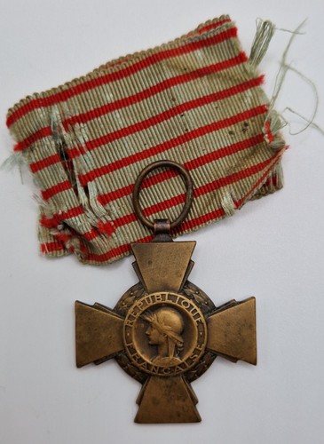 Antique ww1 french medal - french,