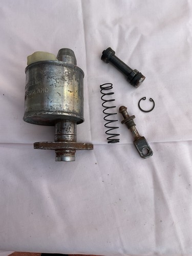 Lockheed clutch master - clutch,