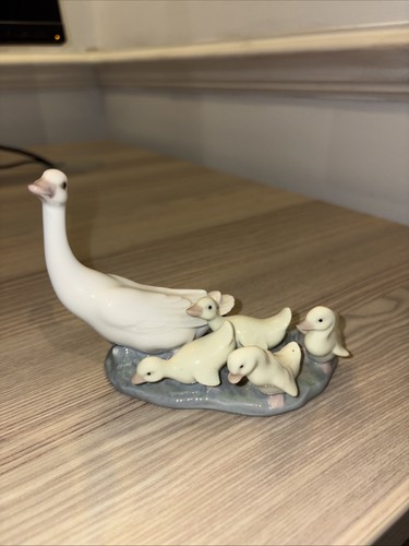 Lladro 1307 duck with - lladro,