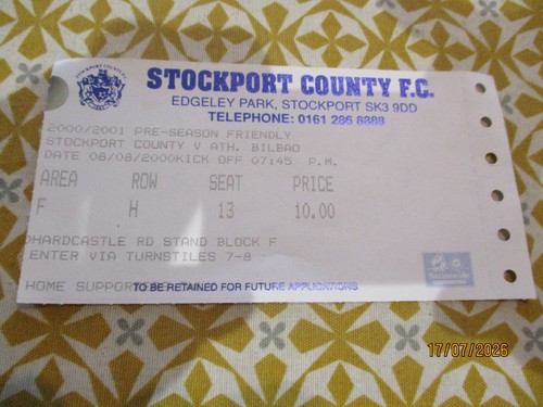 Stockport county football - stockport,